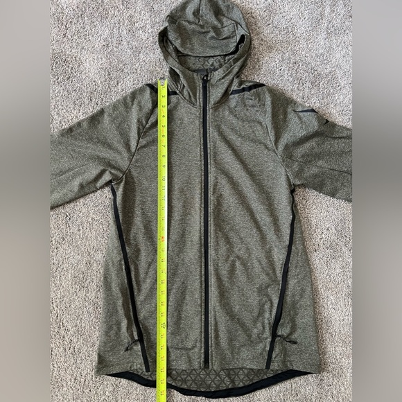 NEW with tags -Men’s Nike Training Zip-up Hoodie - Picture 5 of 11
